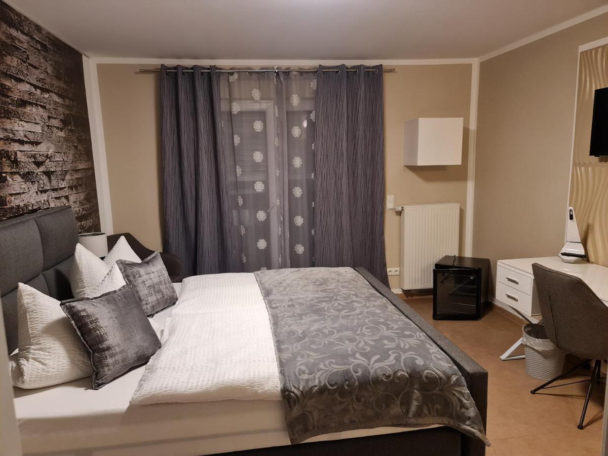 Aparthotel Magnolia Оберурзел Екстериор снимка
