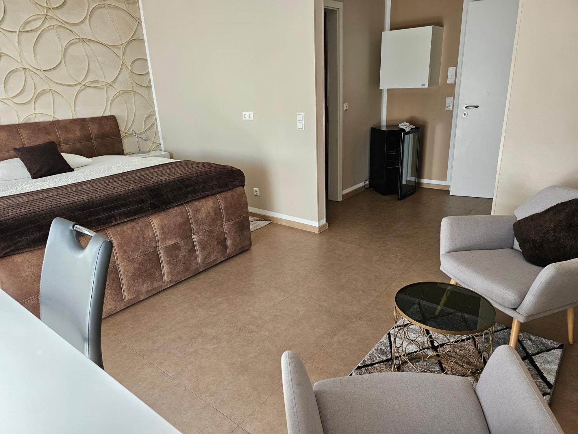 Aparthotel Magnolia Оберурзел Екстериор снимка