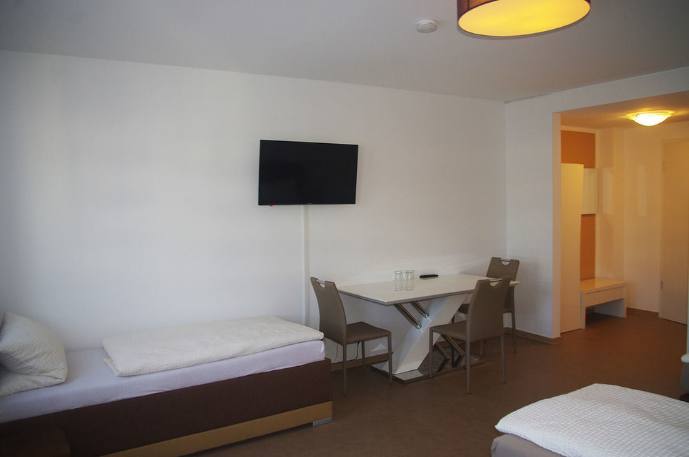 Aparthotel Magnolia Оберурзел Екстериор снимка